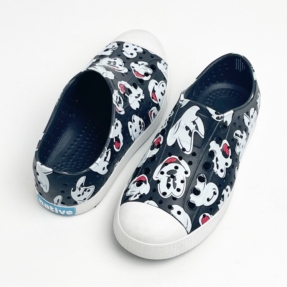 NATIVE x Disney Mickey Mouse Black Slip On Shoes 5 Beach Water Park Vacation